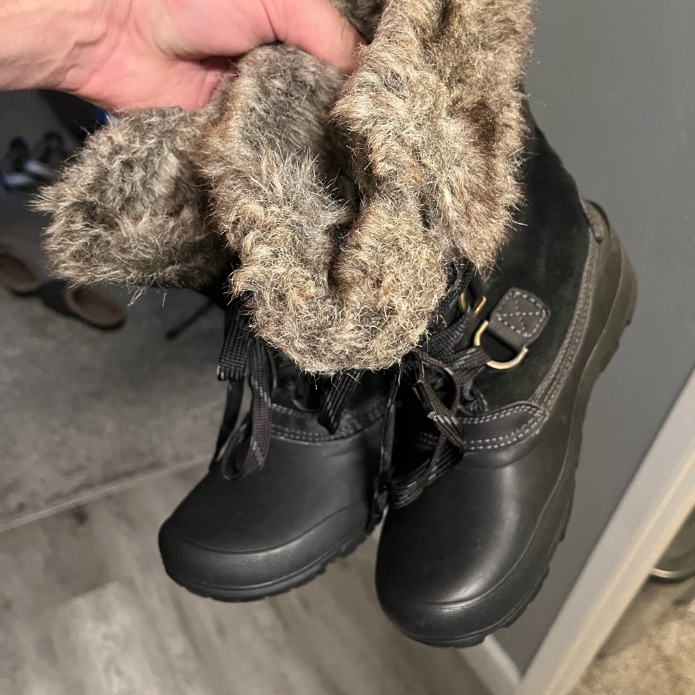 Khombu hiking boots